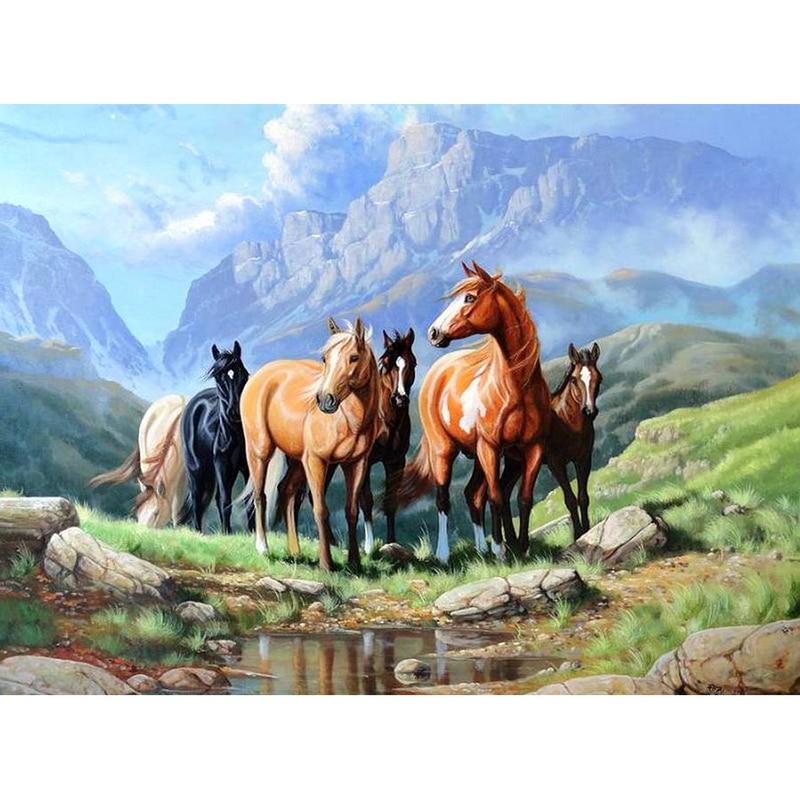 Horse On The Grass Diamond Painting Kit - DIY