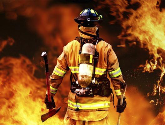 Courageous Firefighter Diamond Painting Kit - DIY